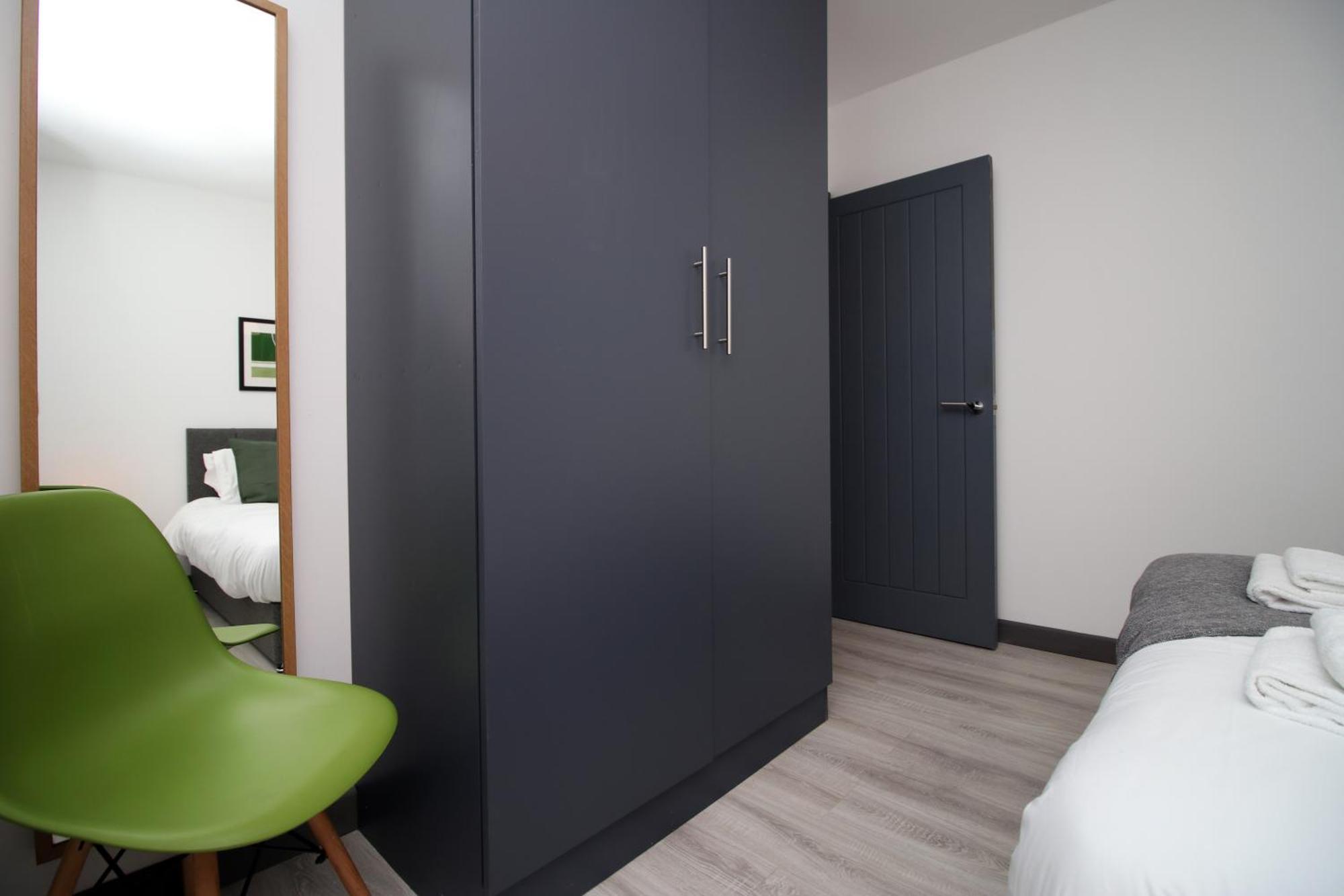 Fully Equipped Kitchen, Parking, City Centre Суонси Экстерьер фото