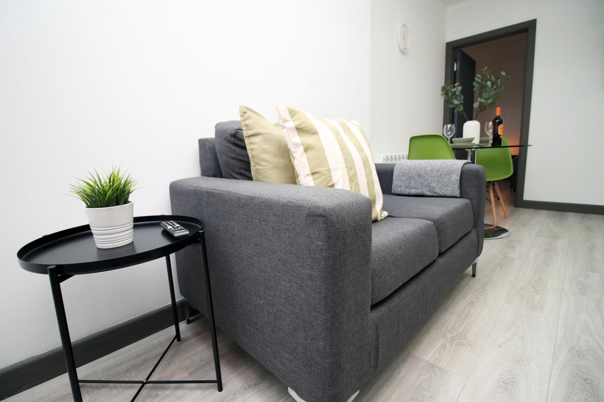 Fully Equipped Kitchen, Parking, City Centre Суонси Экстерьер фото