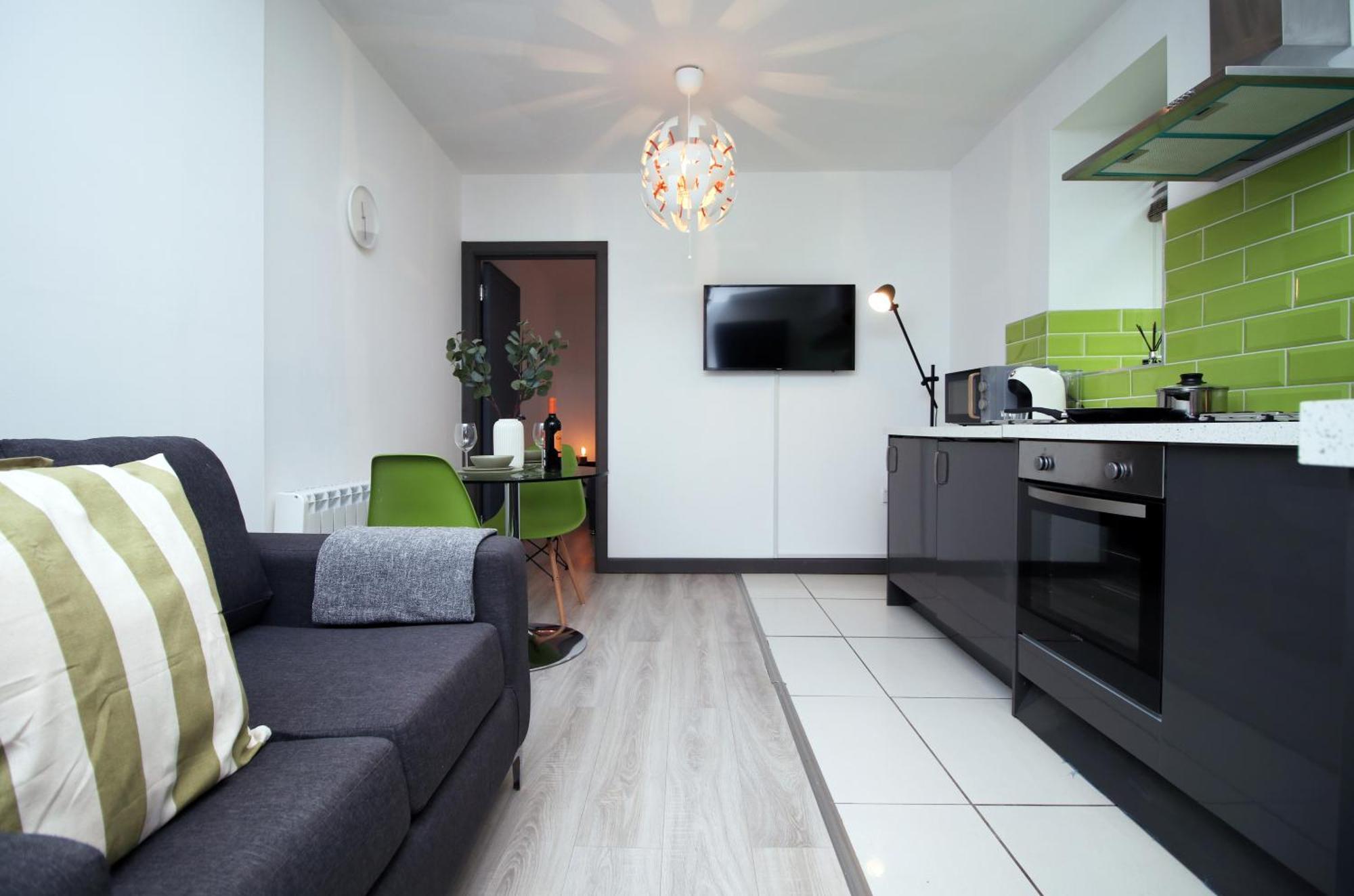 Fully Equipped Kitchen, Parking, City Centre Суонси Экстерьер фото