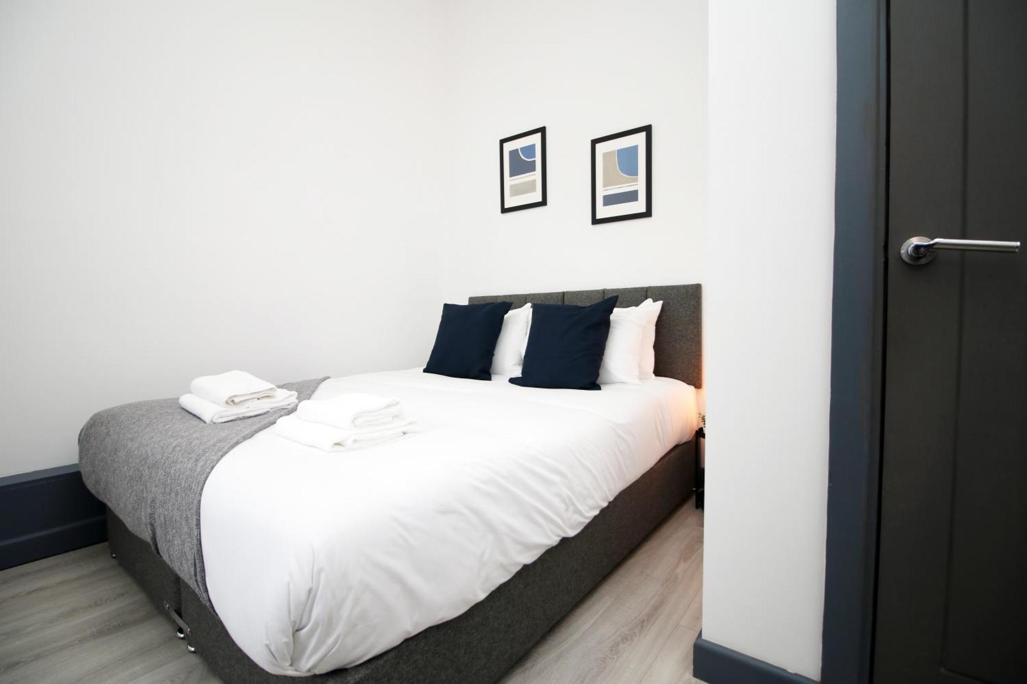 Fully Equipped Kitchen, Parking, City Centre Суонси Экстерьер фото