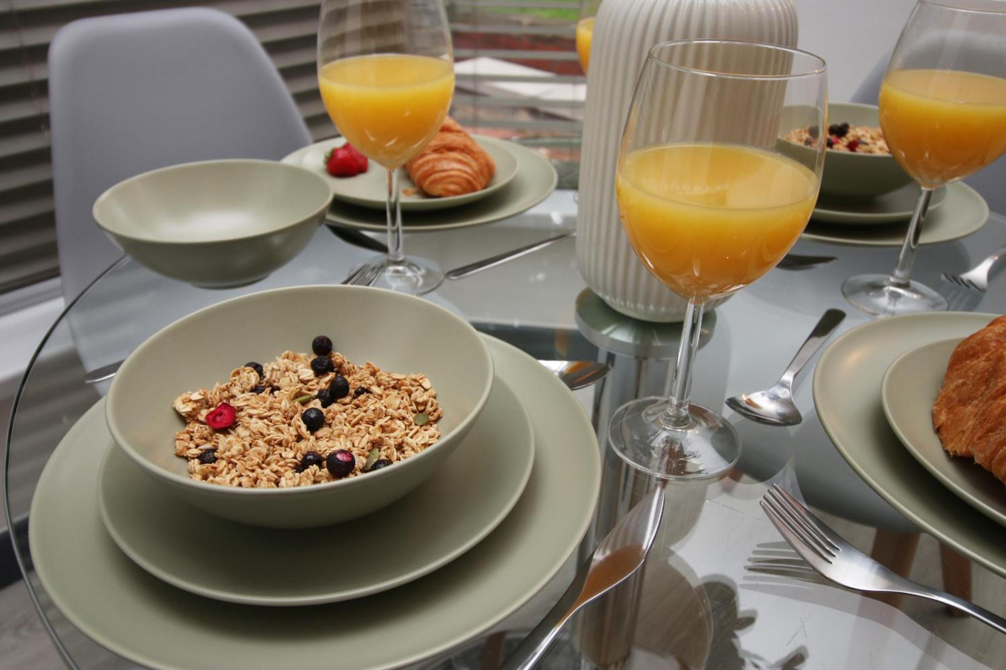 Fully Equipped Kitchen, Parking, City Centre Суонси Экстерьер фото
